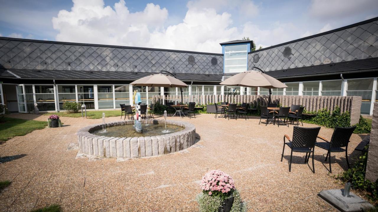 Fuglsangcentret Hotel Fredericia Extérieur photo